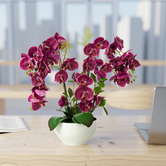 Detailansicht der hochwertigen Kunstblume mit glänzendem Keramiktopf