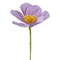 Fliederfarbene Papierblume aus Krepppapier mit gelber Blütenmitte und grünem Stiel – elegante Dekoblume für kreative Arrangements.