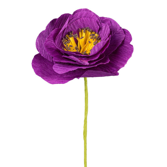 Lila Papierblume aus Krepppapier mit gelber Blütenmitte und grünem Stiel – dekorative Blüte für stilvolle Arrangements.