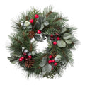 Künstlicher Weihnachtskranz aus Tannenzweigen mit roten Beeren, Eukalyptusblättern und Zapfen – festliche und naturgetreue Weihnachtsdekoration