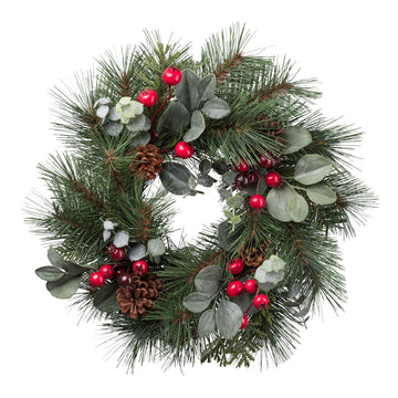 Künstlicher Weihnachtskranz aus Tannenzweigen mit roten Beeren, Eukalyptusblättern und Zapfen – festliche und naturgetreue Weihnachtsdekoration