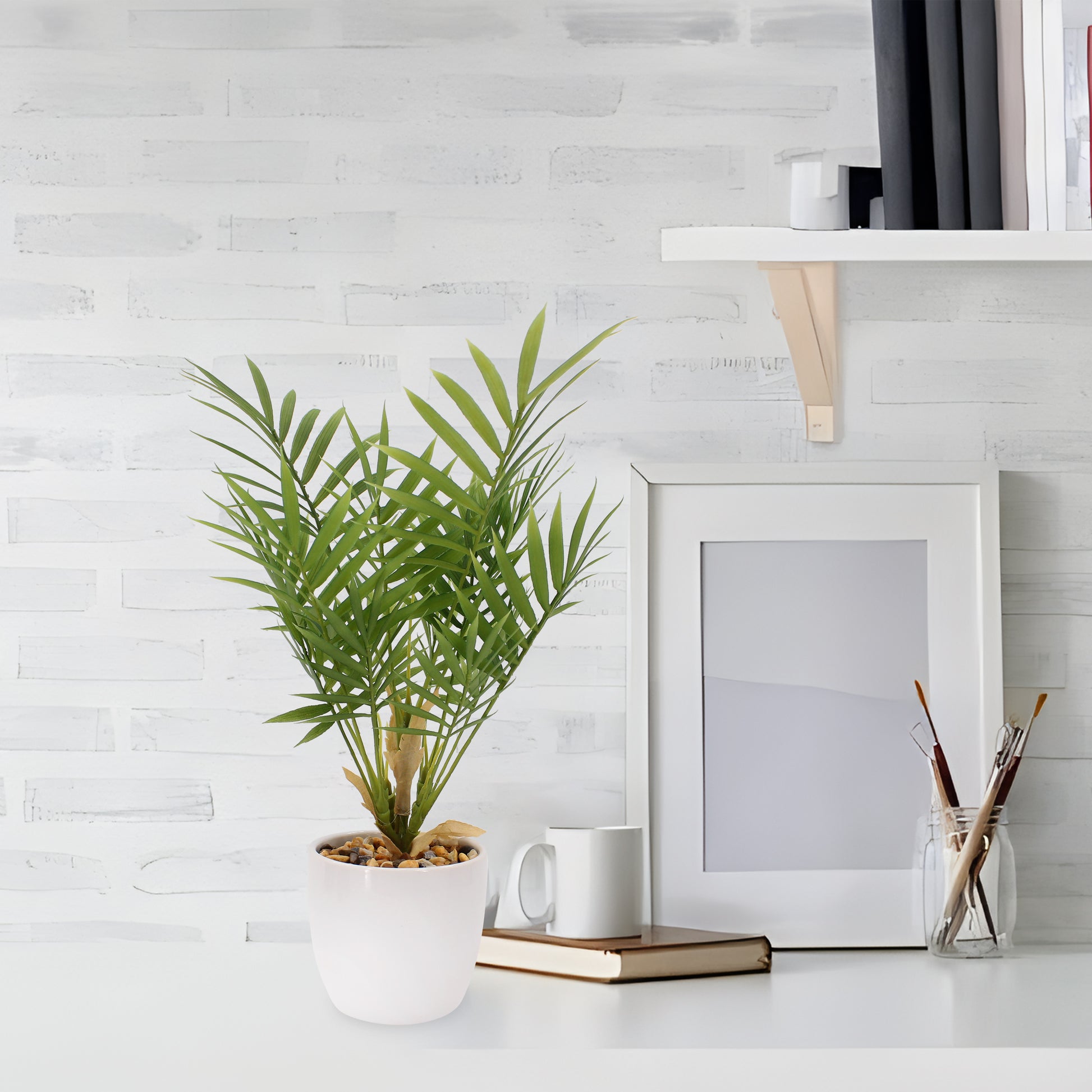 Künstliche Areca-Palmen als dekorativer Blickfang im modernen Wohnzimmer