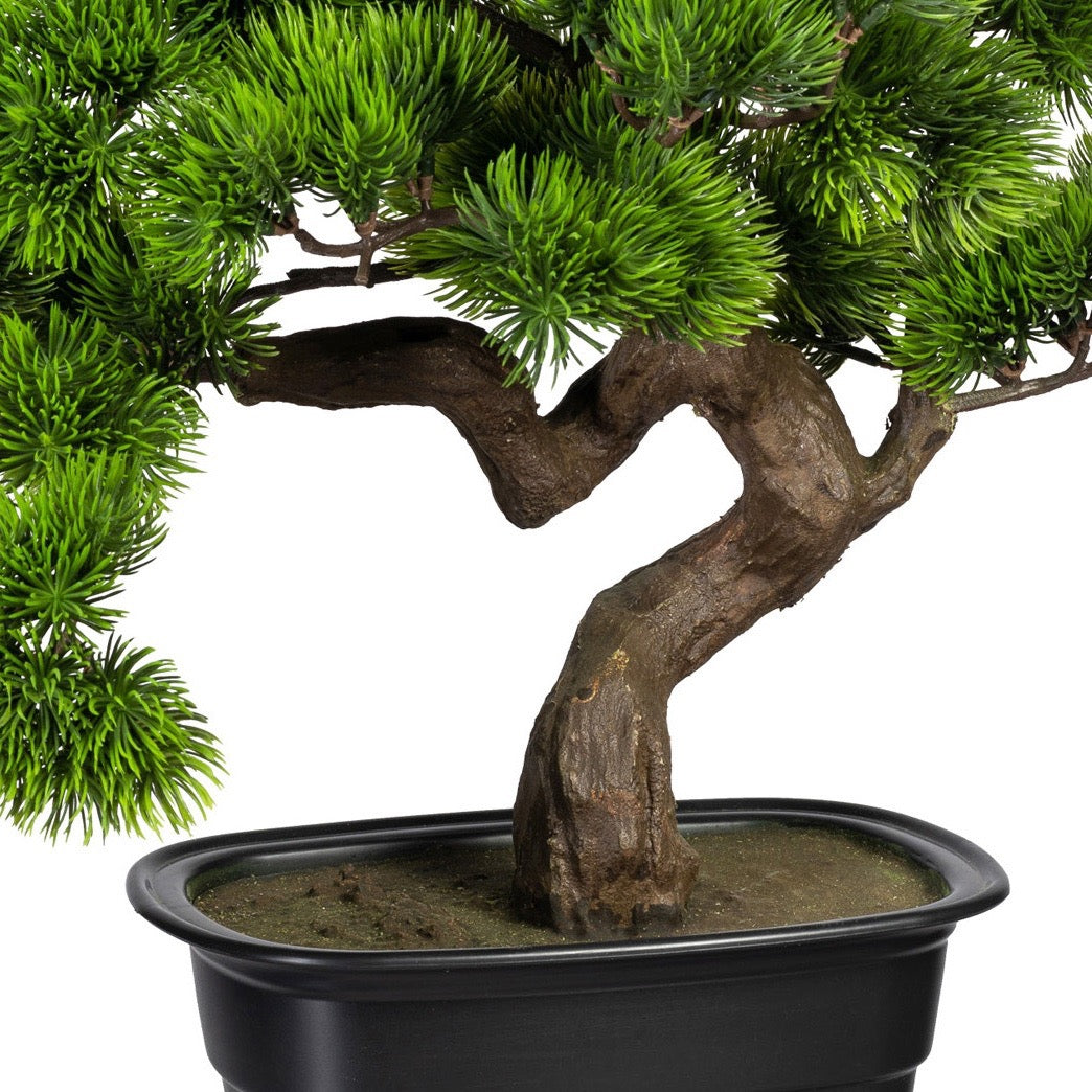 Künstlicher Bonsai Baum im schwarzen Topf, detailgetreue Kunstpflanze mit naturgetreuem Stamm und dichten grünen Nadeln