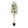 Detailaufnahme der naturgetreuen Oliven und Blätter des künstlichen Olivenbaums
